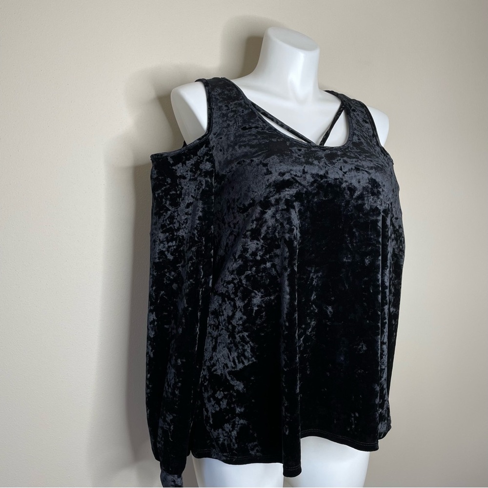 Black Crushed Velour Caged Cold-Shoulder Long Sleeve Knit Top - Picture 4 of 9
